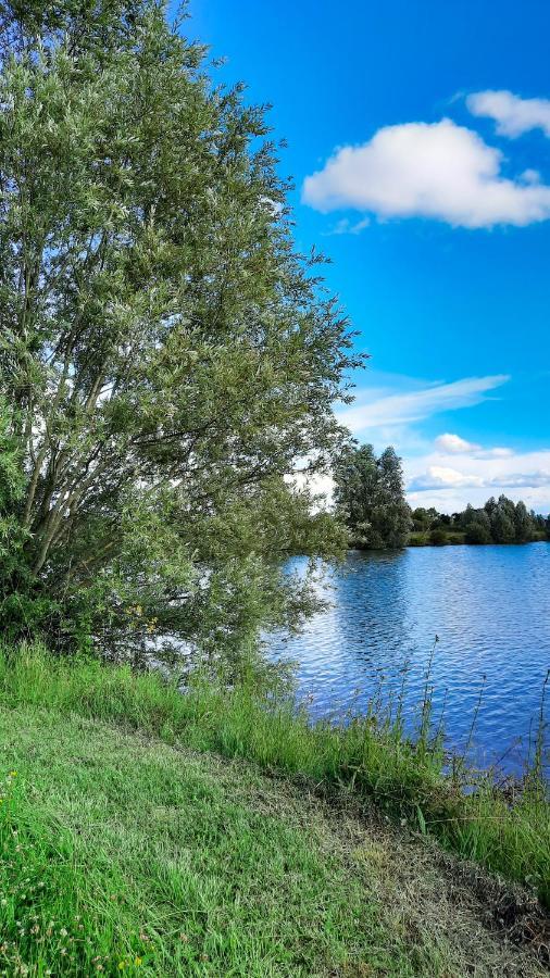 Le Cottage Du Parc Chambeon Buitenkant foto